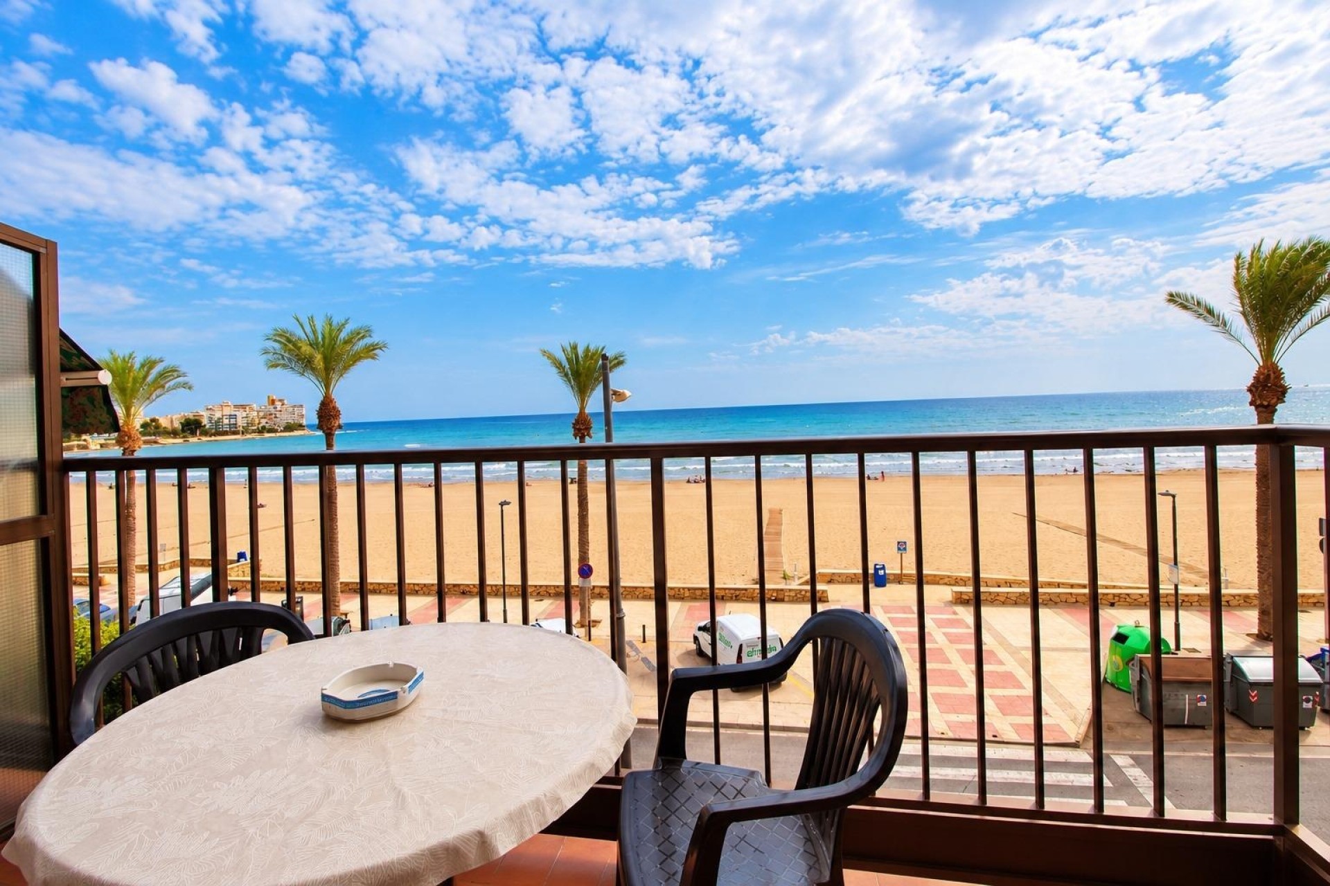 Herverkoop - Appartement / Flat -
El Campello - Playa Muchavista