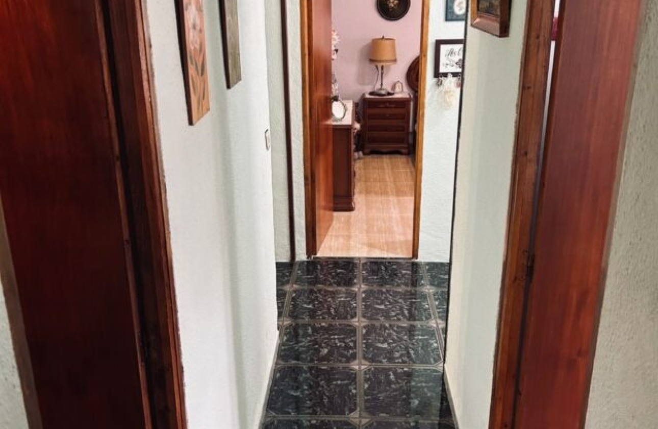 Herverkoop - Appartement / Flat -
El Cantón