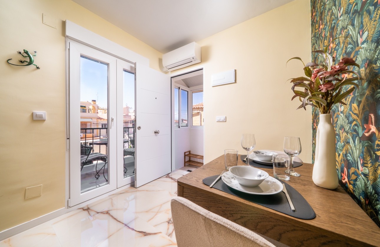 Herverkoop - Appartement / Flat -
El Chaparral - Costa Blanca