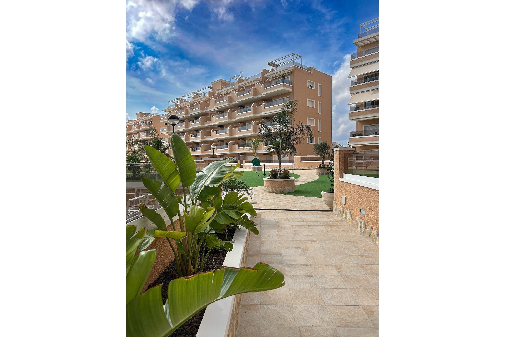 Herverkoop - Appartement / Flat -
El Raso - Costa Blanca