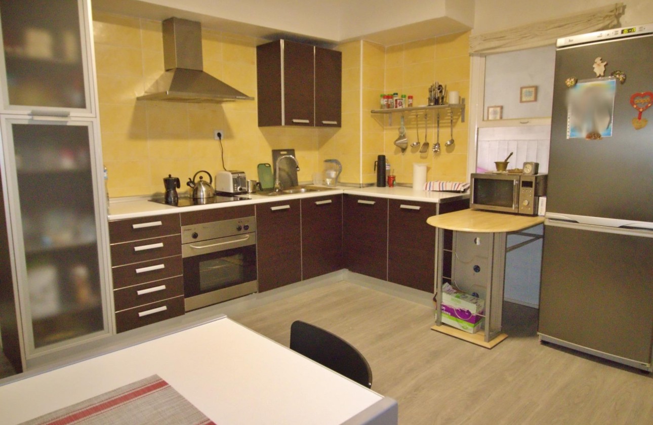 Herverkoop - Appartement / Flat -
Elche - Plaza Crevillente-juzgados