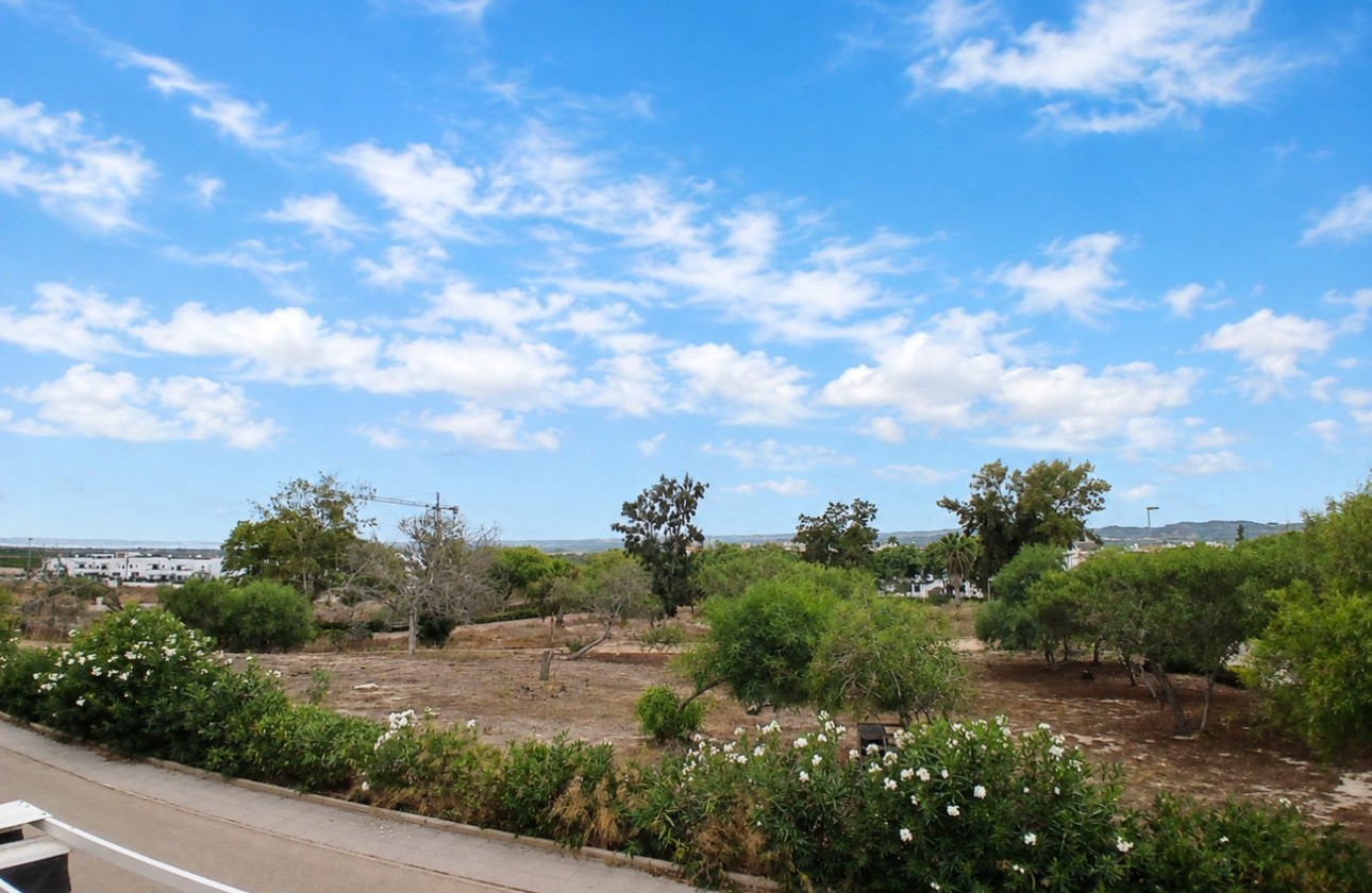 Herverkoop - Appartement / Flat -
Entre Naranjos - Vistabella Golf