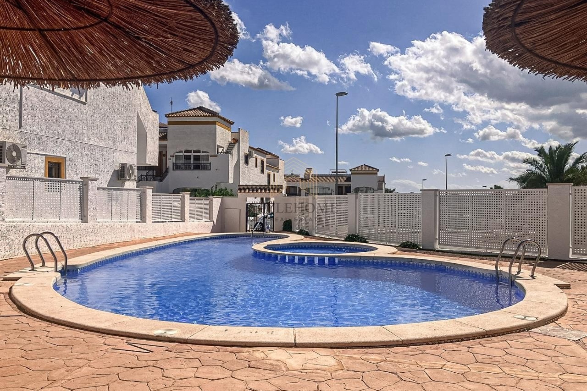Herverkoop - Appartement / Flat -
Entre Naranjos - Vistabella Golf