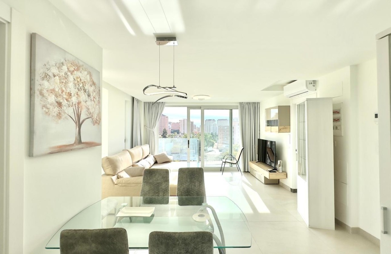 Herverkoop - Appartement / Flat -
Finestrat