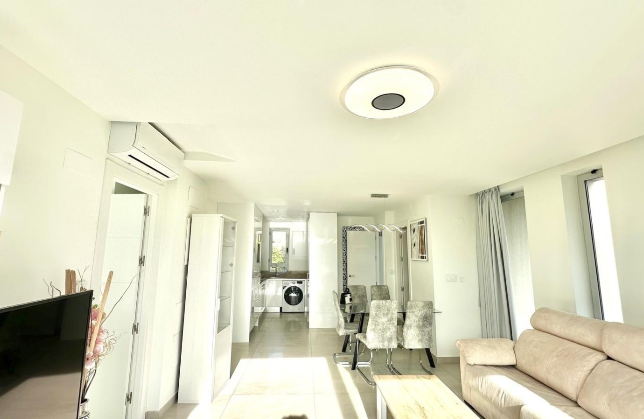 Herverkoop - Appartement / Flat -
Finestrat