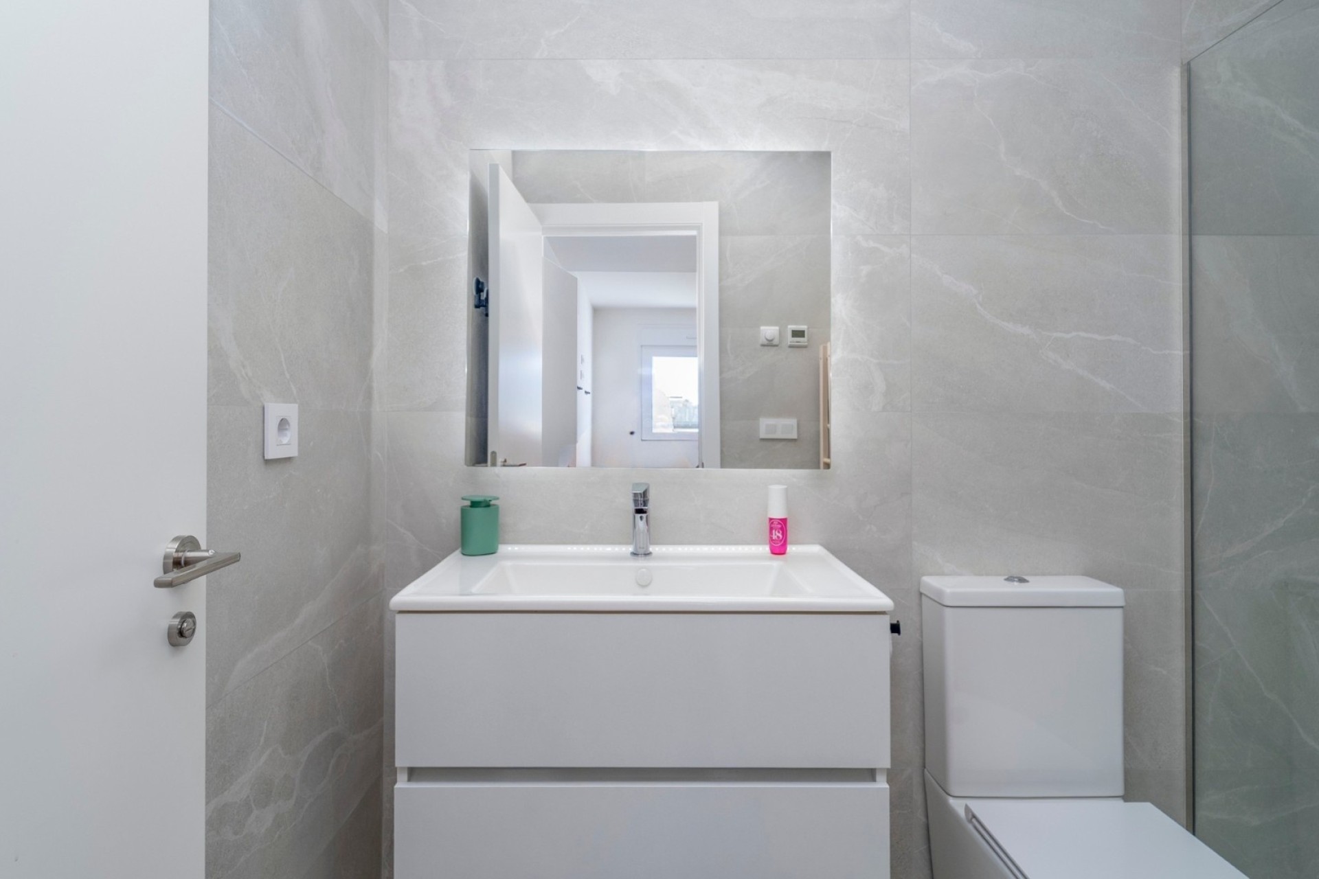 Herverkoop - Appartement / Flat -
Finestrat