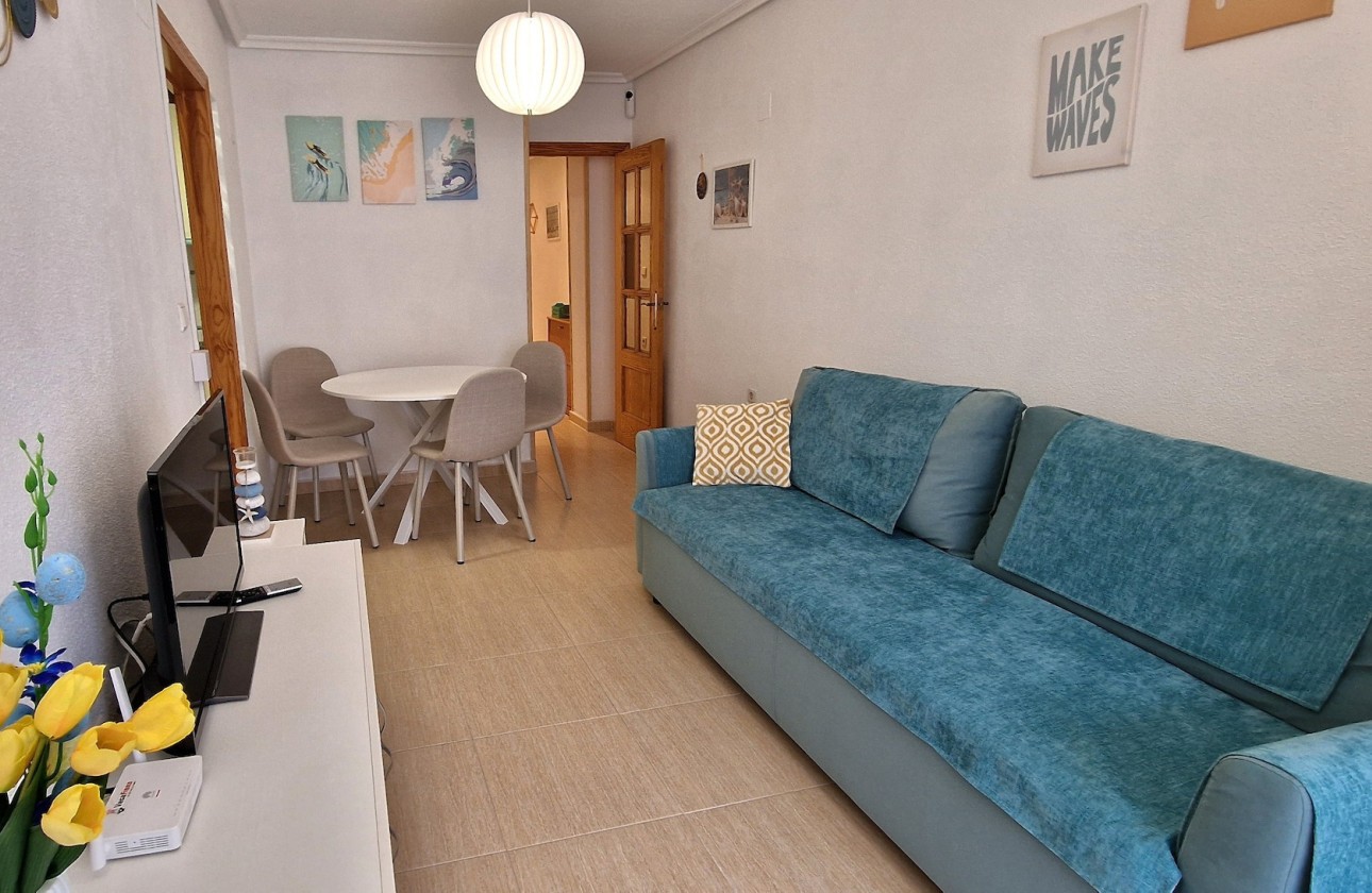Herverkoop - Appartement / Flat -
Guardamar del Segura