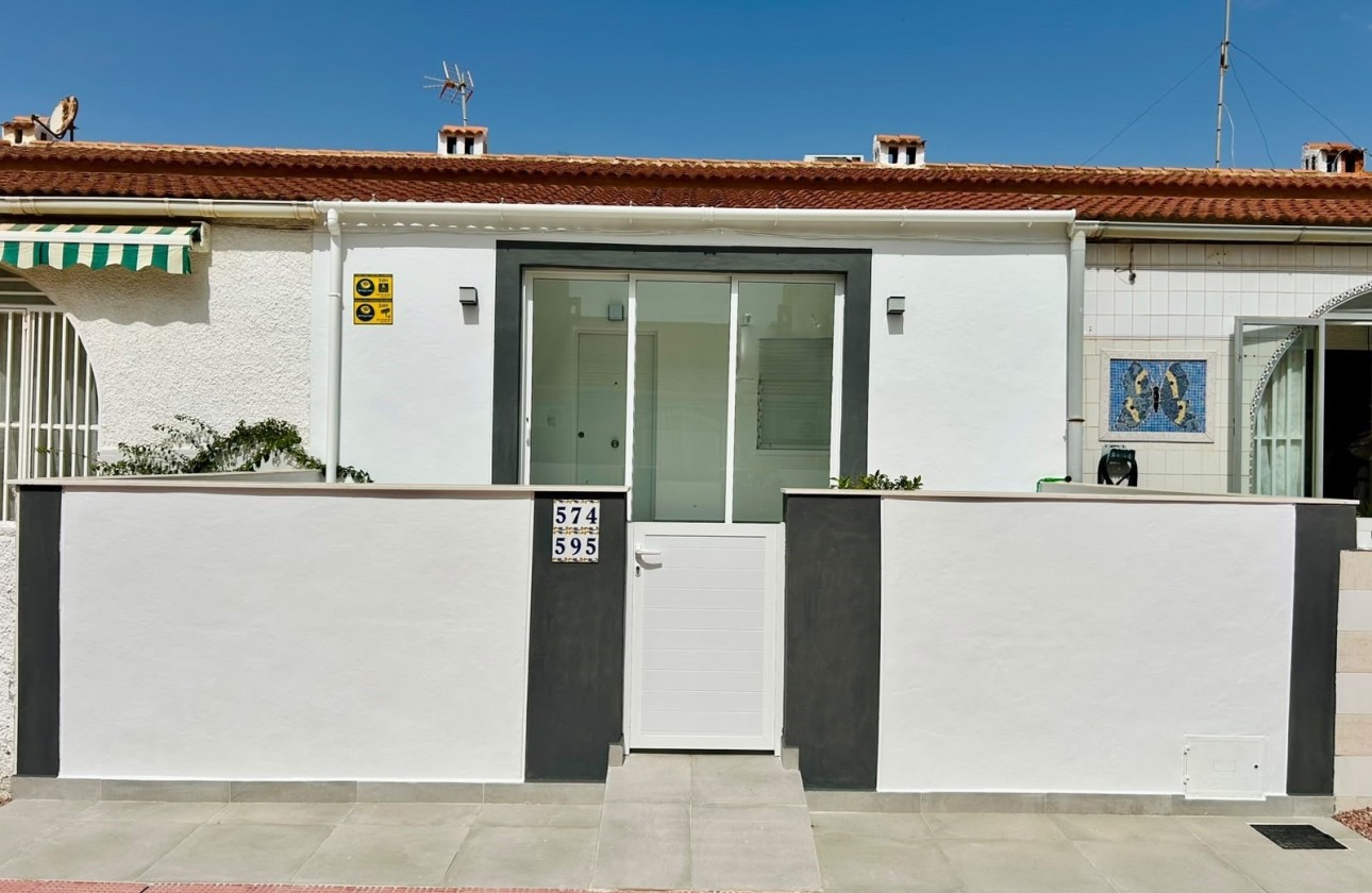 Herverkoop - Appartement / Flat -
La Siesta - El Salado - Torreta - Costa Blanca