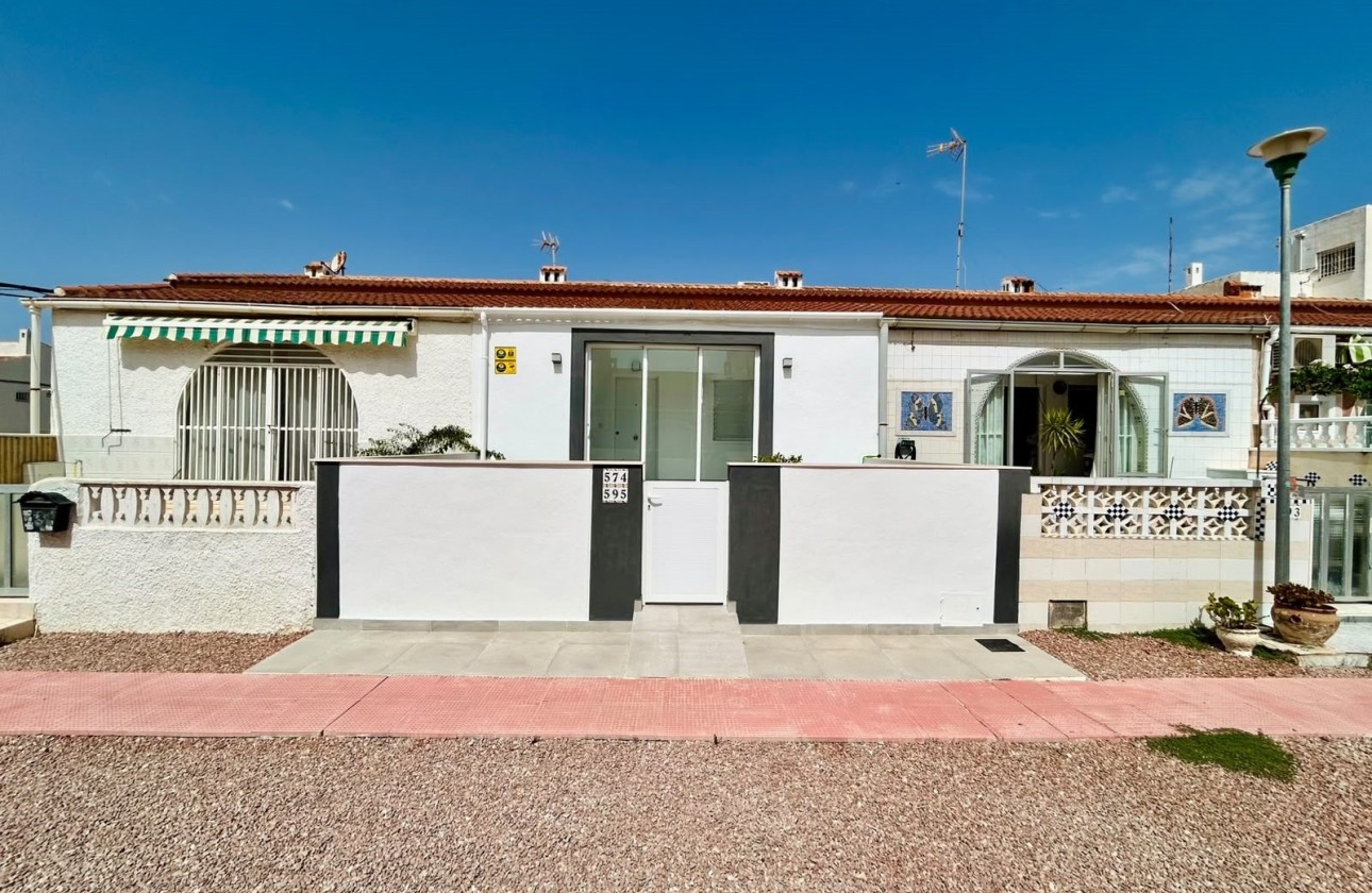Herverkoop - Appartement / Flat -
La Siesta - El Salado - Torreta - Costa Blanca
