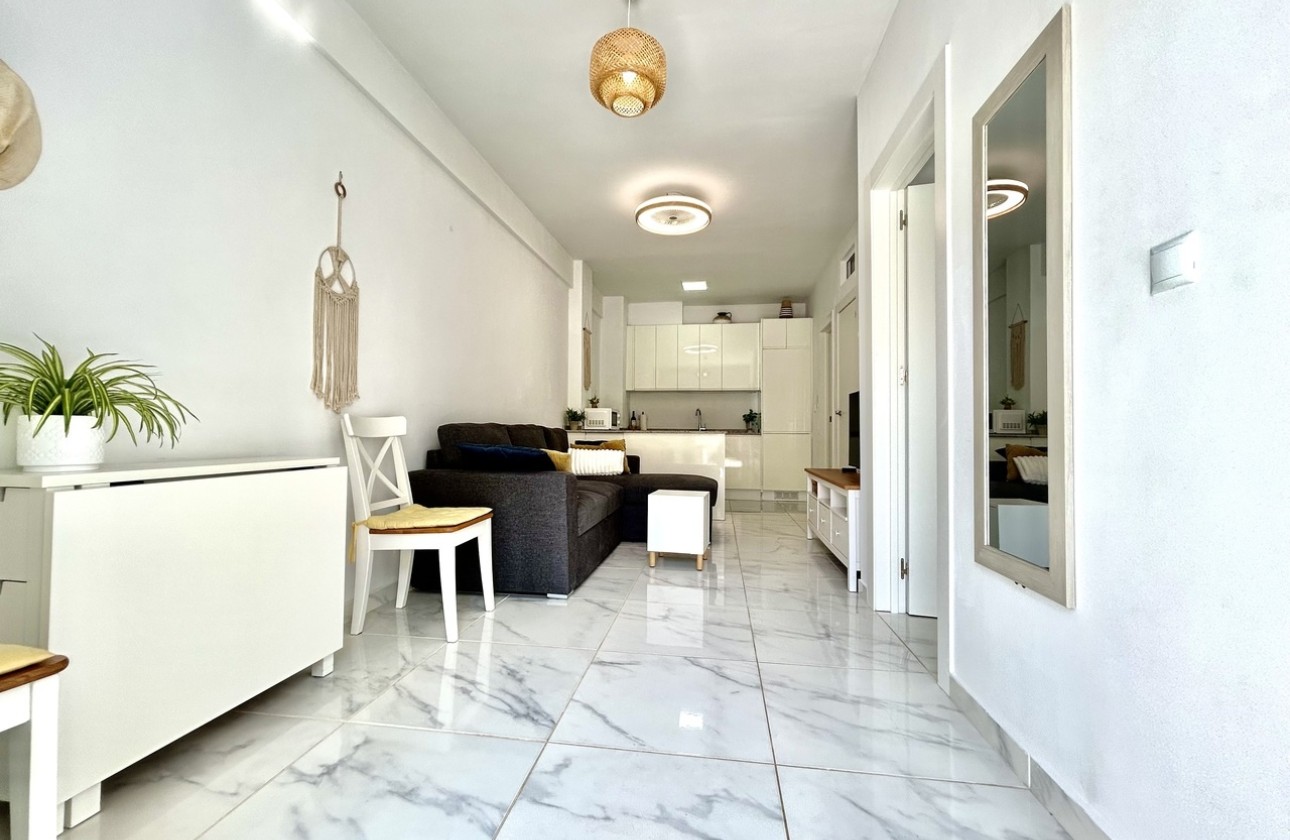 Herverkoop - Appartement / Flat -
La Zenia - Costa Blanca