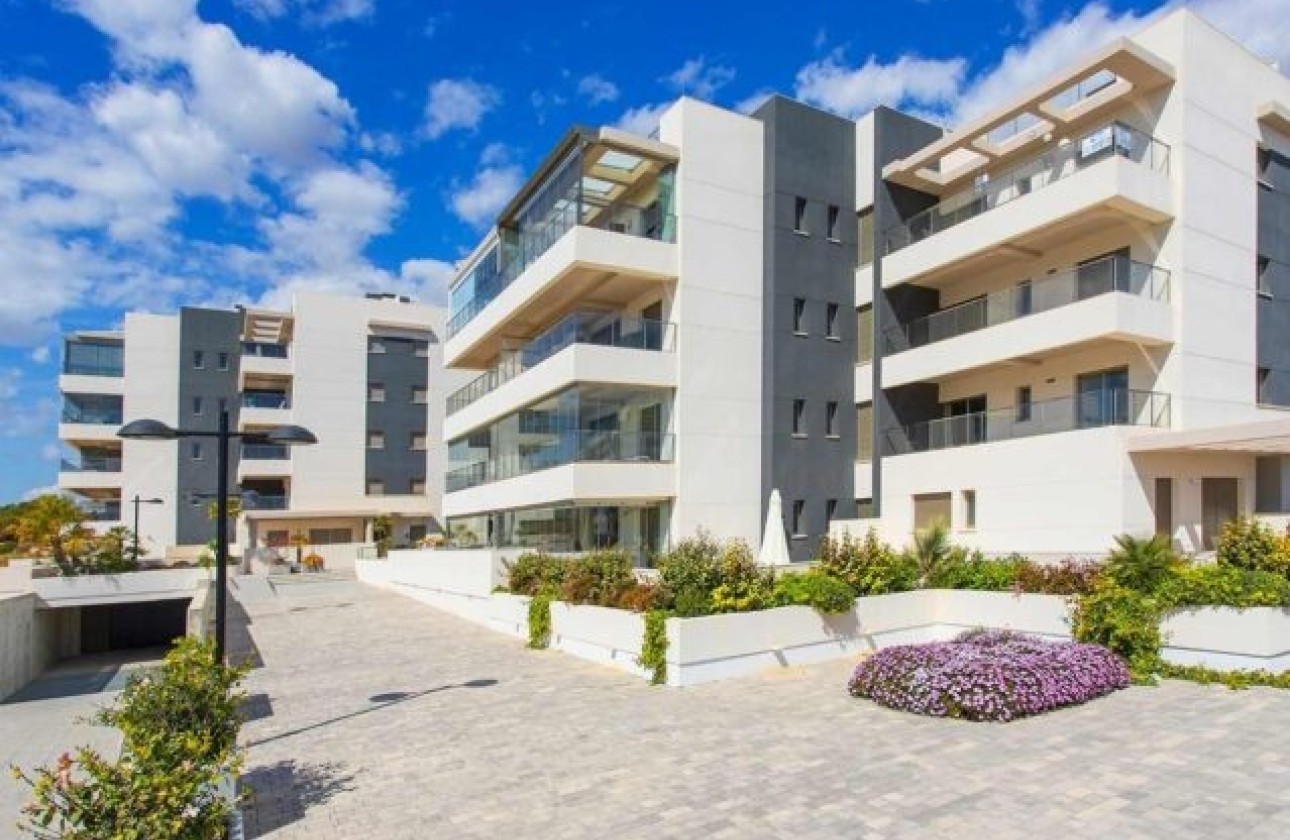 Herverkoop - Appartement / Flat -
La Zenia