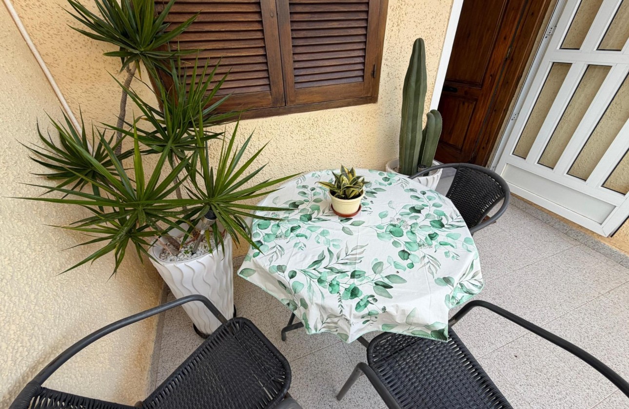 Herverkoop - Appartement / Flat -
Lo Pagan - La Puntica