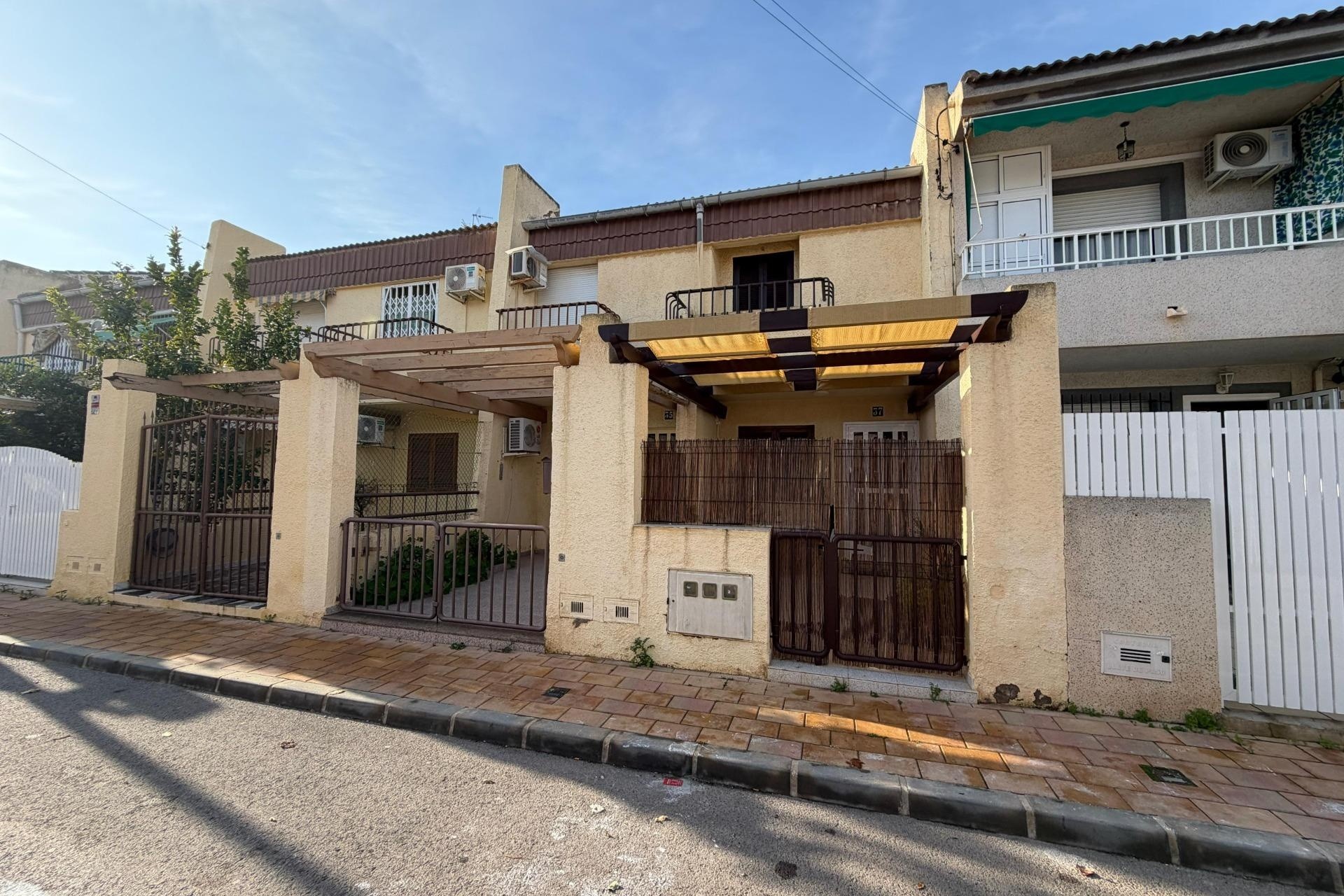 Herverkoop - Appartement / Flat -
Lo Pagan - La Puntica