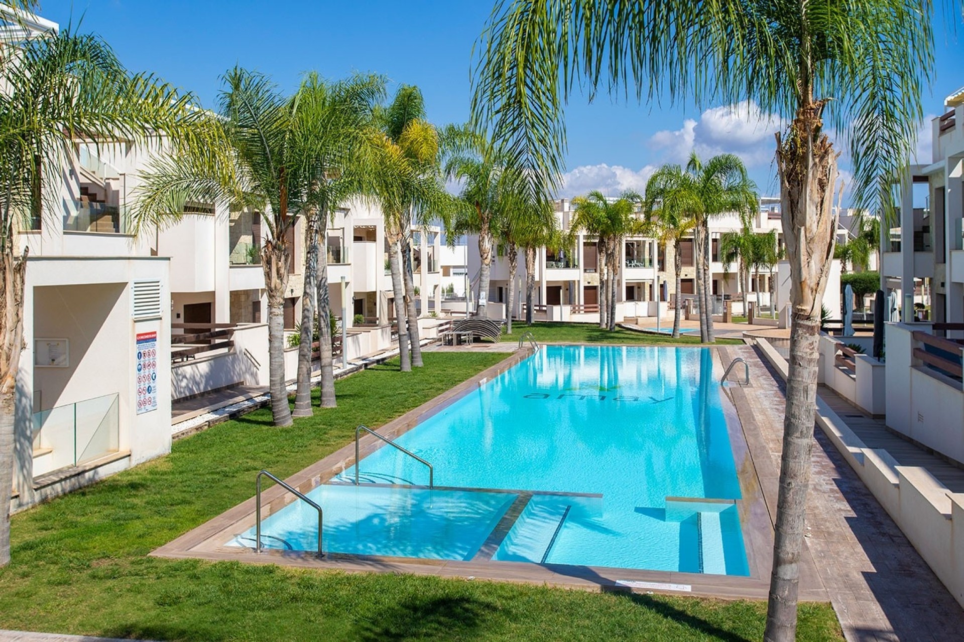 Herverkoop - Appartement / Flat -
Los Balcones - Los Altos del Edén - Torrevieja