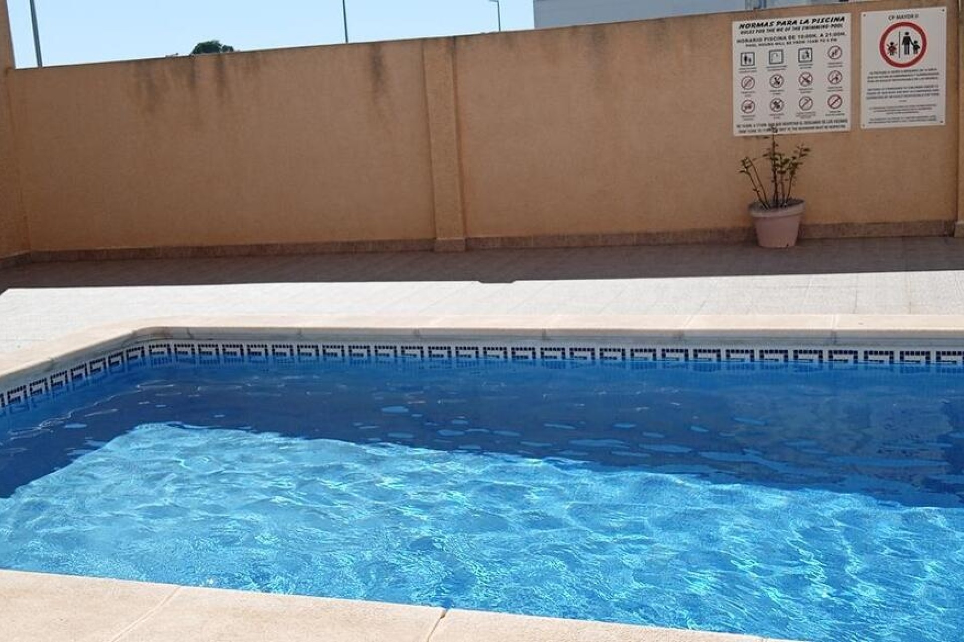 Herverkoop - Appartement / Flat -
Los Montesinos - PUEBLO CENTRO