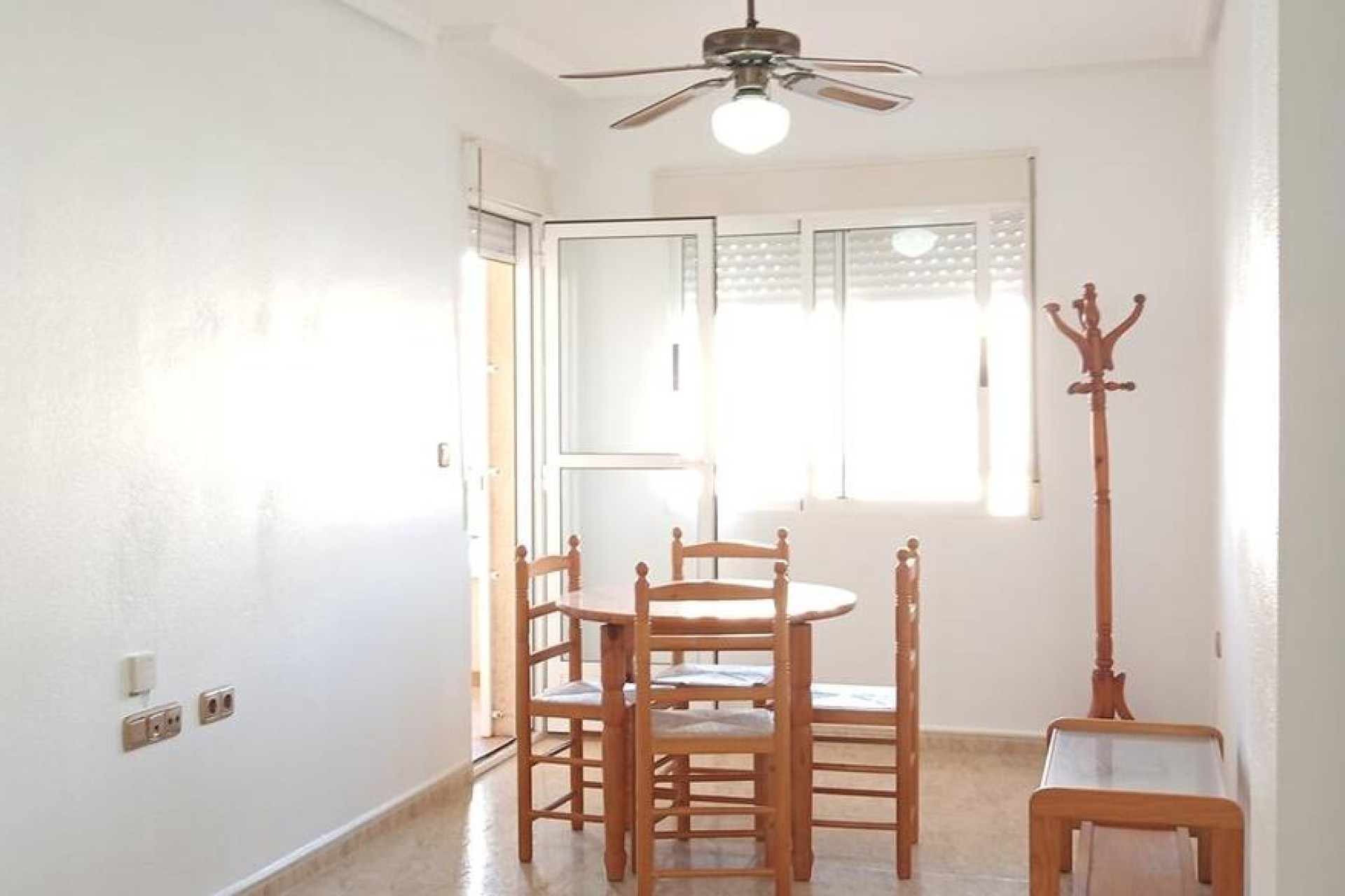 Herverkoop - Appartement / Flat -
Los Montesinos - PUEBLO CENTRO