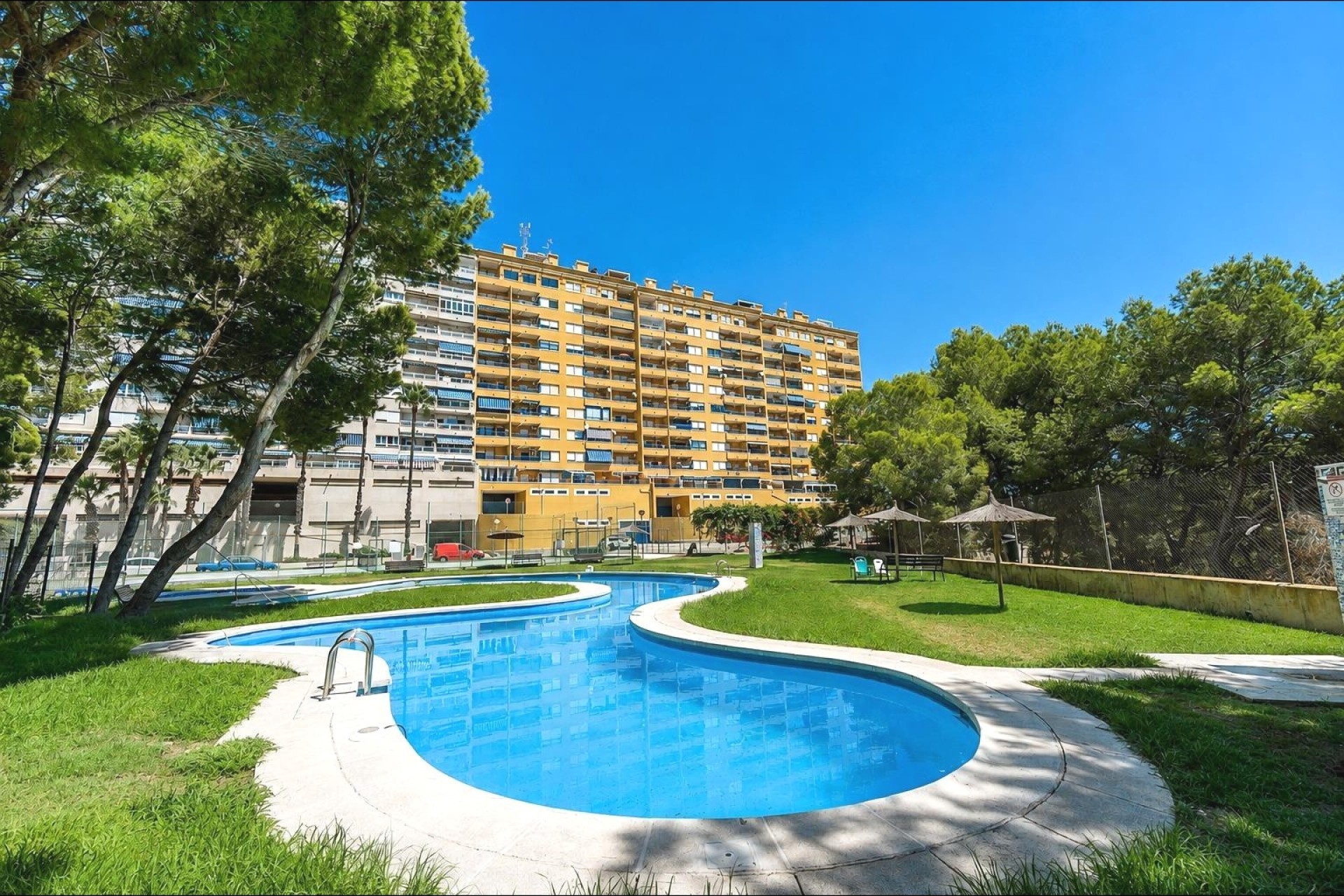 Herverkoop - Appartement / Flat -
Orihuela Costa - Altos de Campoamor