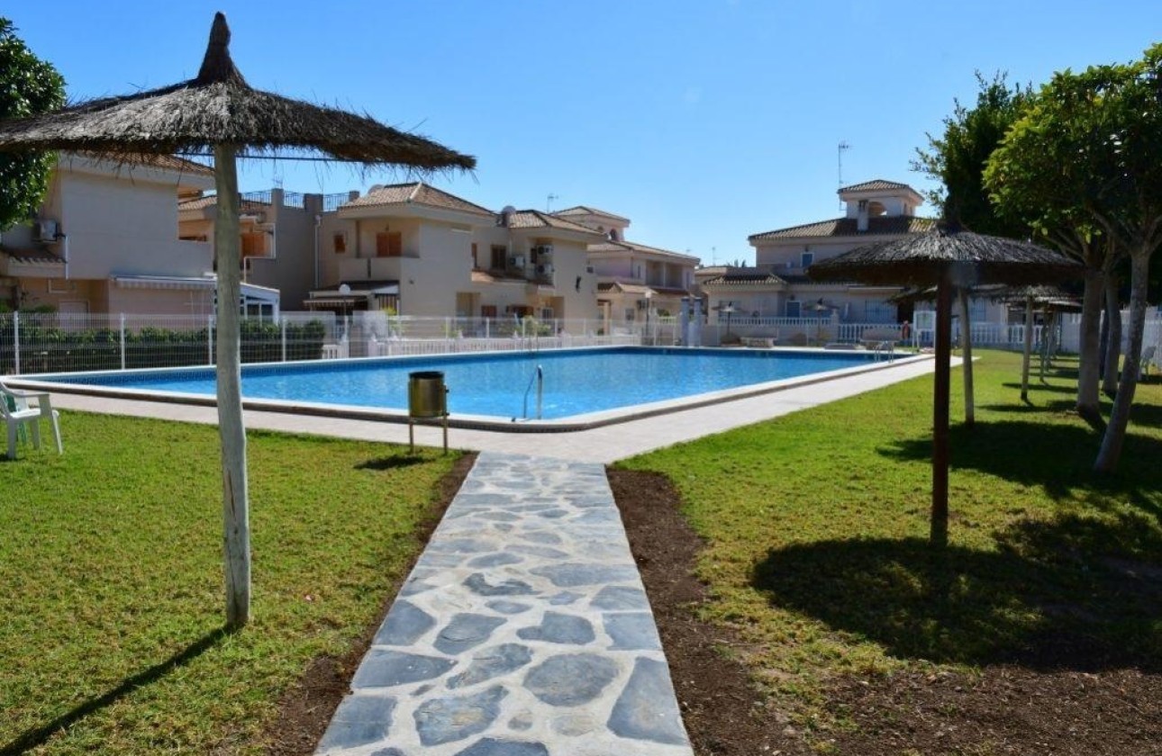 Herverkoop - Appartement / Flat -
Orihuela Costa - La Zenia