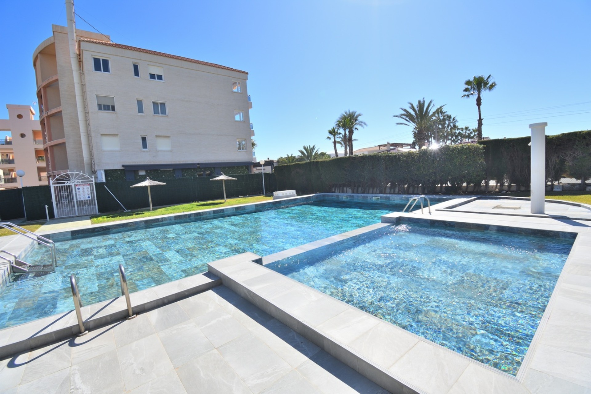 Herverkoop - Appartement / Flat -
Orihuela Costa - Playa Flamenca