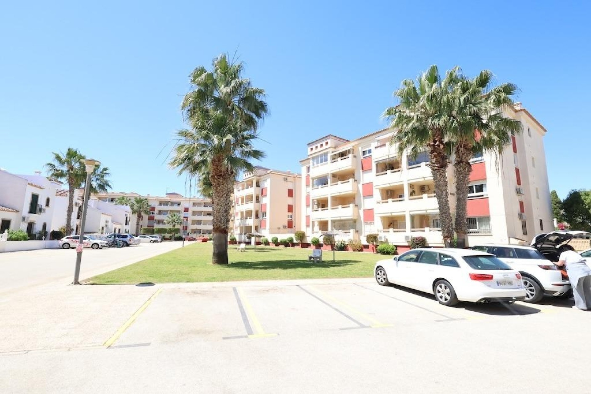 Herverkoop - Appartement / Flat -
Orihuela Costa - Playa Flamenca