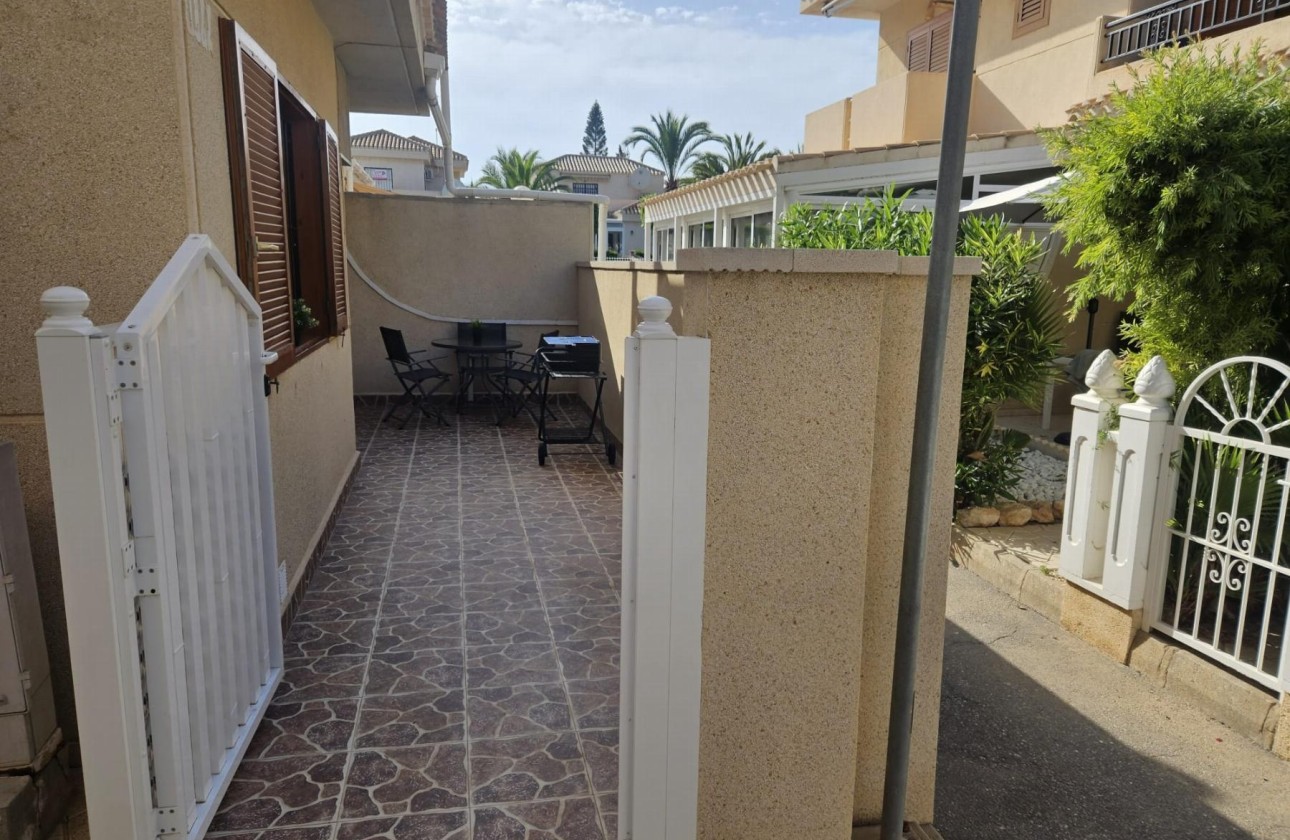 Herverkoop - Appartement / Flat -
Orihuela Costa - Playa Flamenca