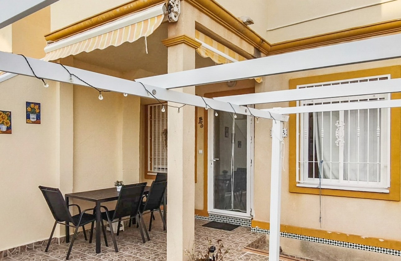 Herverkoop - Appartement / Flat -
Orihuela Costa - Playa Flamenca