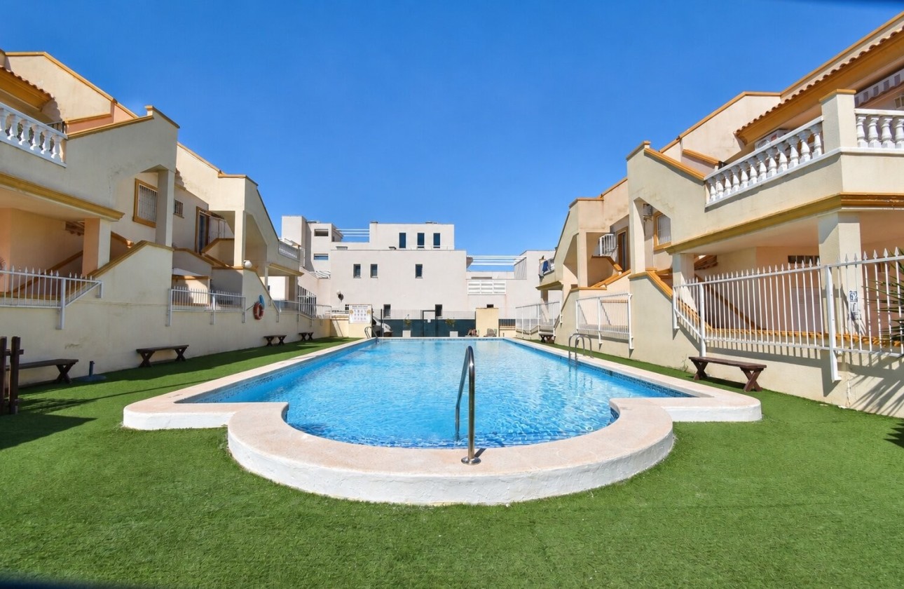 Herverkoop - Appartement / Flat -
Orihuela Costa - Playa Flamenca