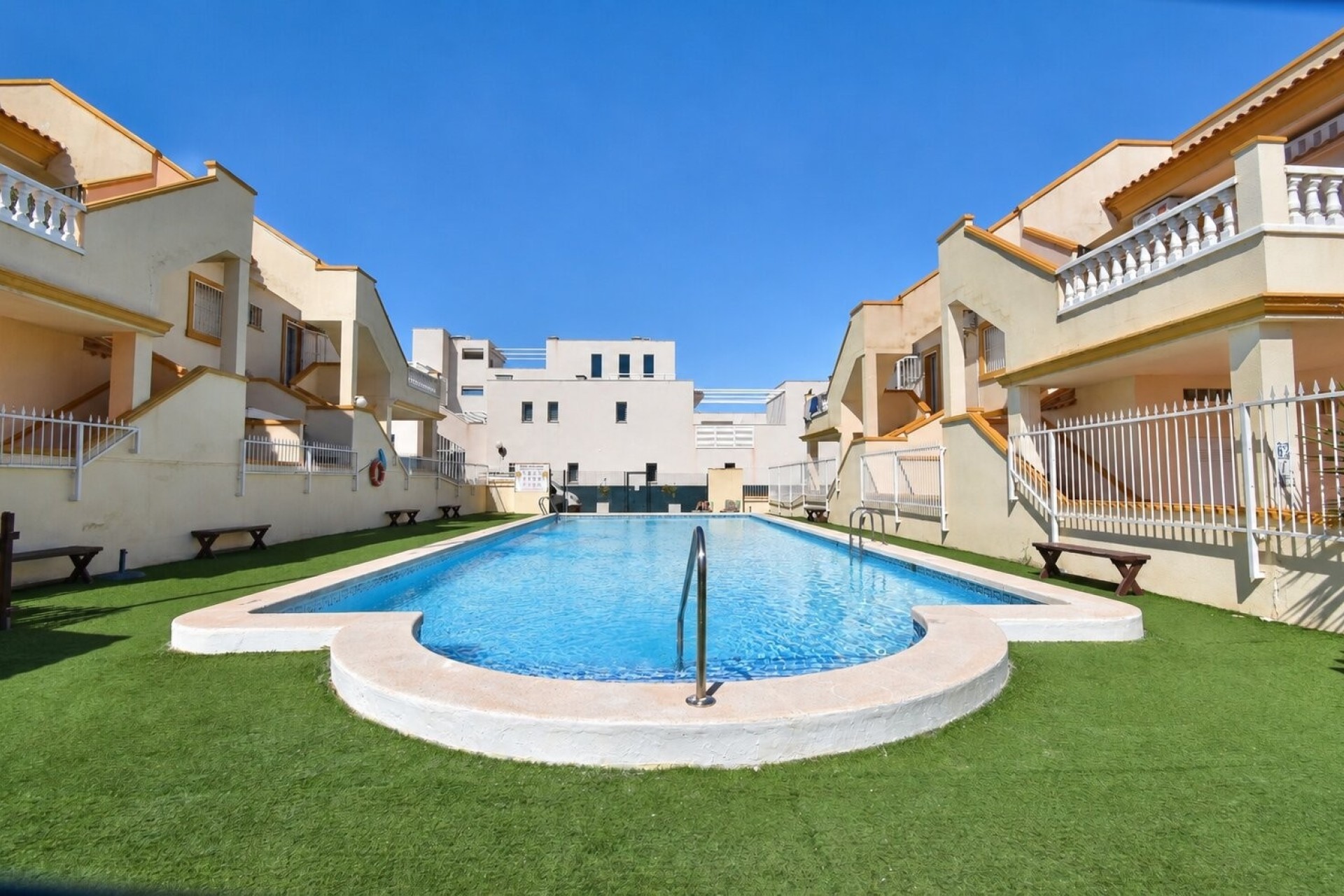 Herverkoop - Appartement / Flat -
Orihuela Costa - Playa Flamenca