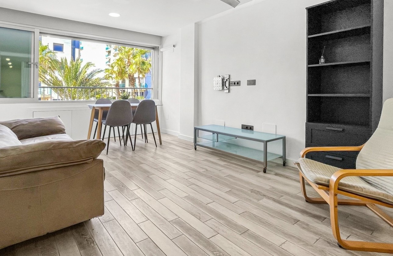 Herverkoop - Appartement / Flat -
Orihuela Costa - Punta Prima