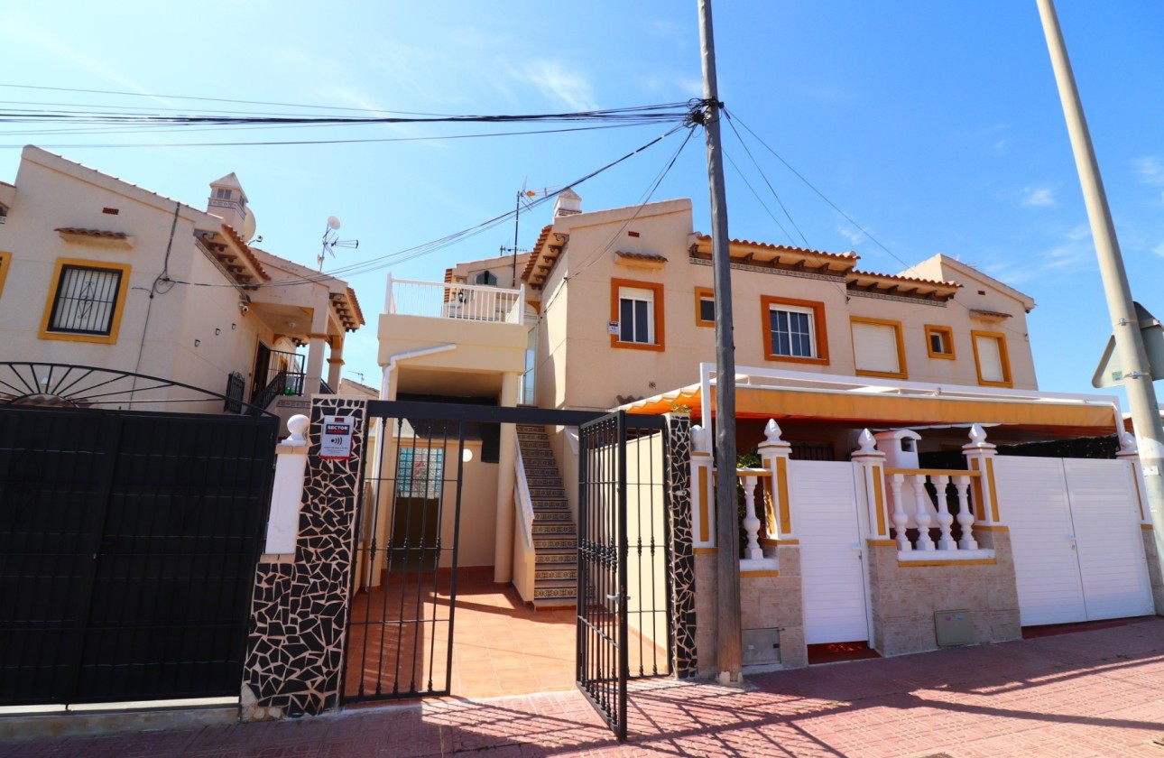 Herverkoop - Appartement / Flat -
Orihuela Costa - Punta Prima