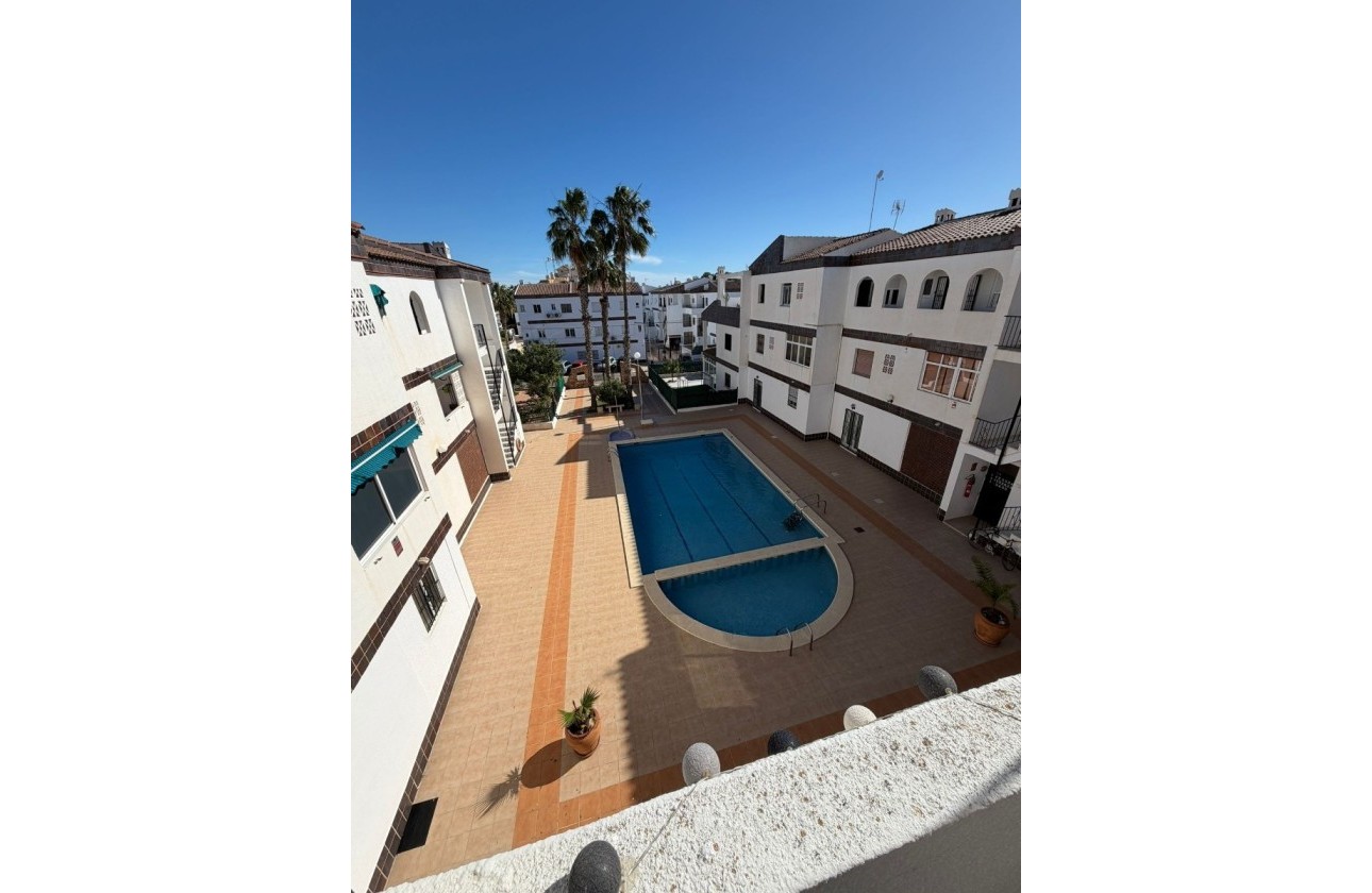 Herverkoop - Appartement / Flat -
Orihuela Costa - Punta Prima
