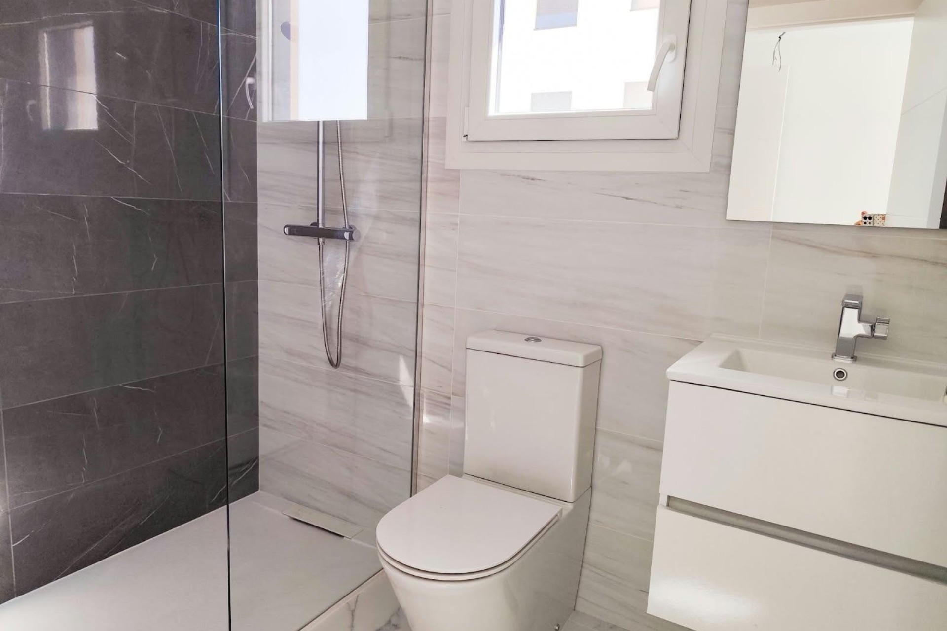 Herverkoop - Appartement / Flat -
Orihuela Costa - Punta Prima