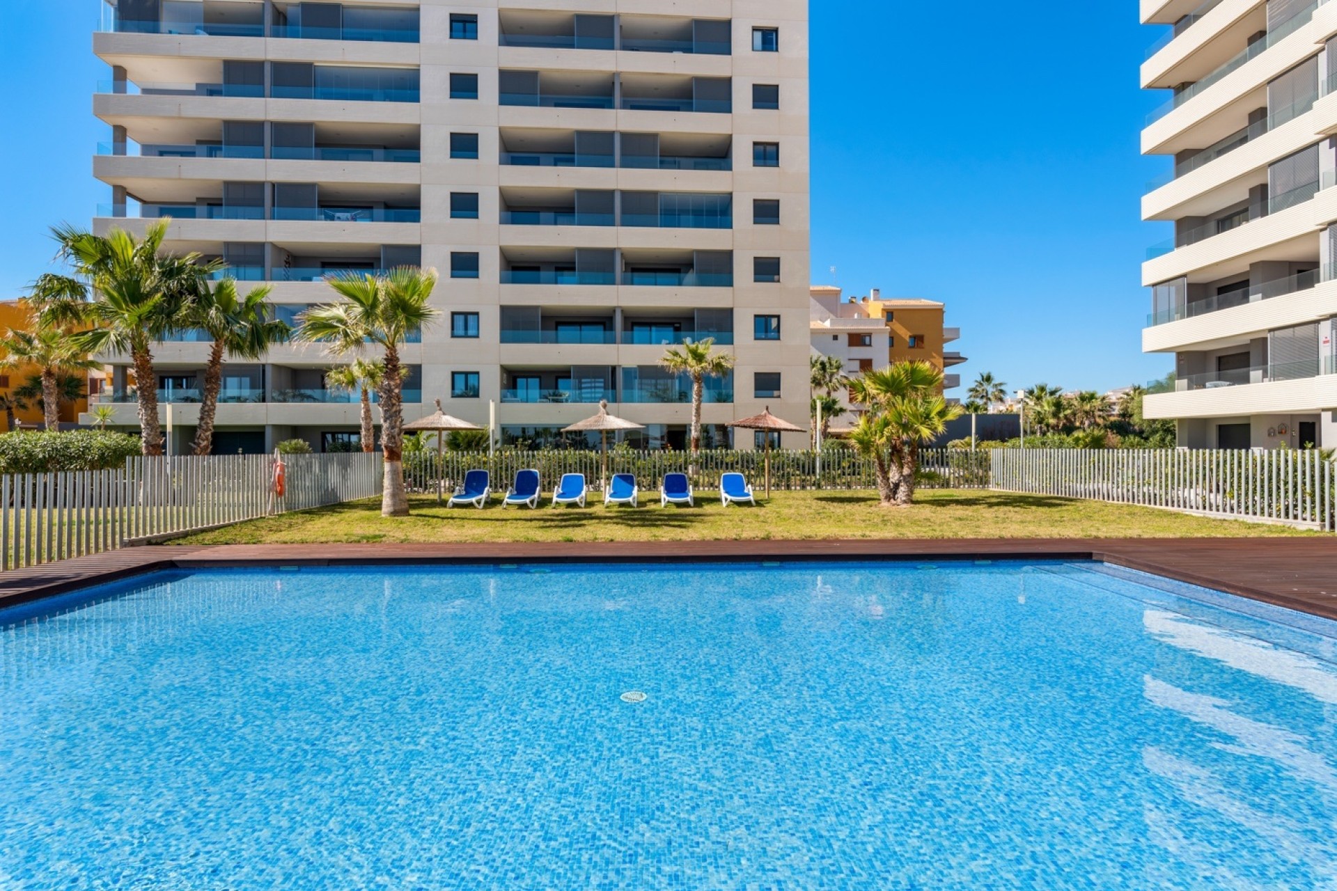 Herverkoop - Appartement / Flat -
Orihuela Costa - Punta Prima