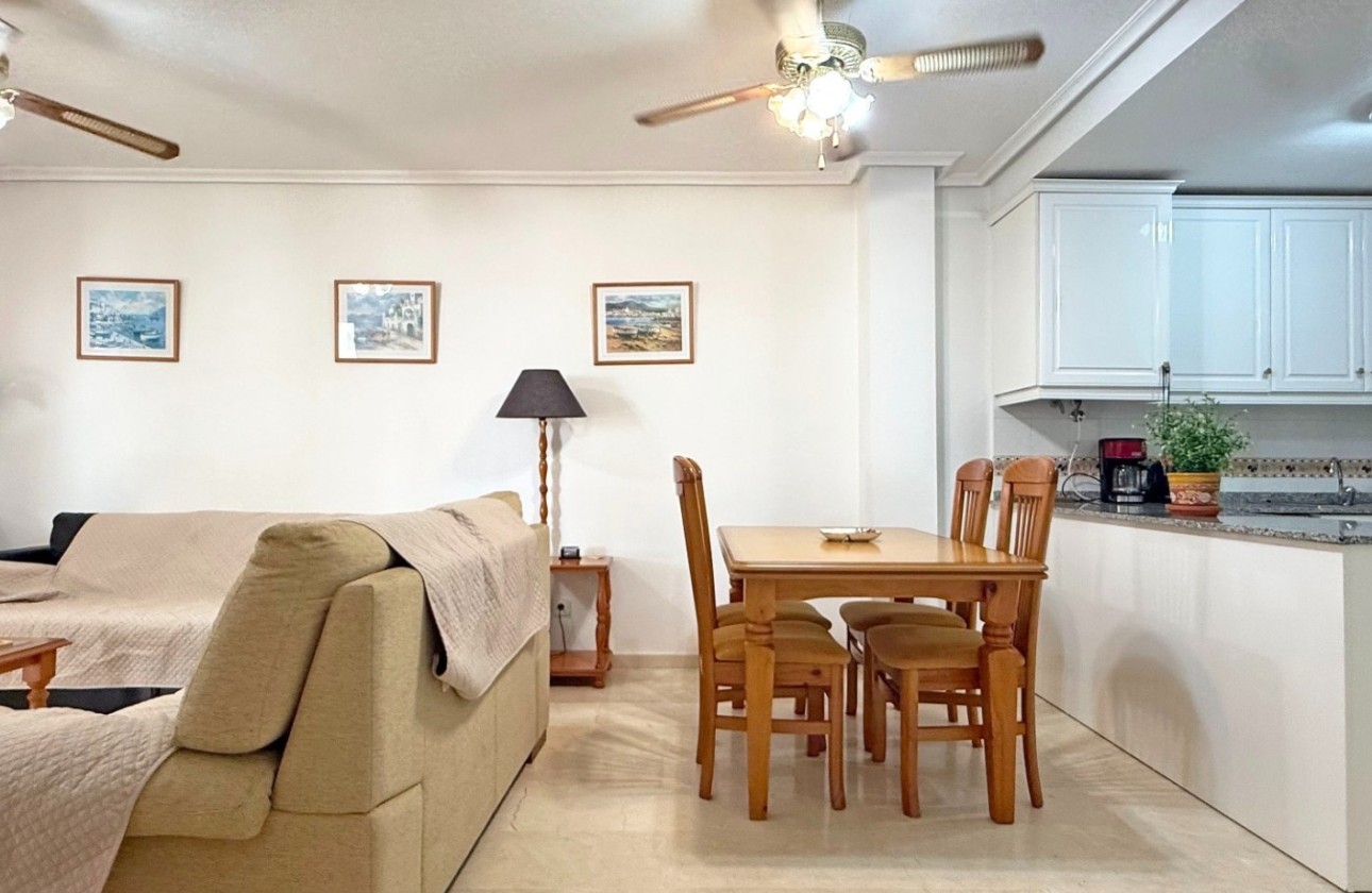 Herverkoop - Appartement / Flat -
Orihuela Costa - Villamartín