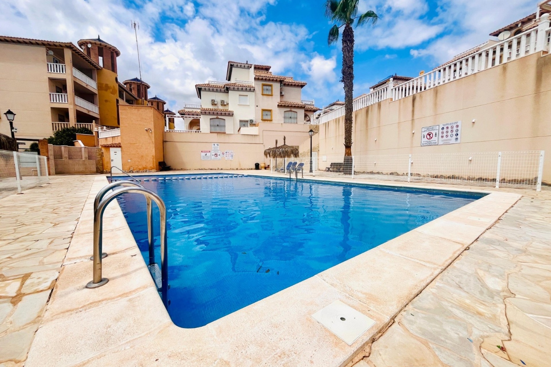 Herverkoop - Appartement / Flat -
Orihuela Costa