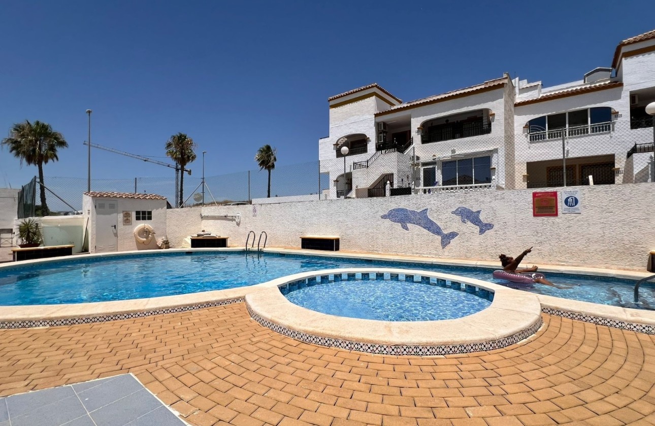 Herverkoop - Appartement / Flat -
Orihuela - Entre Naranjos - Vistabella Golf