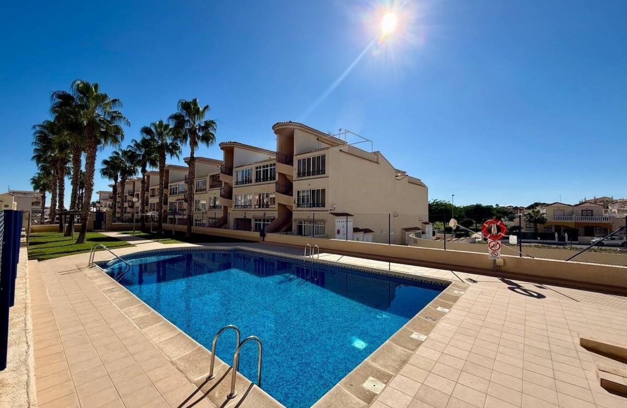 Herverkoop - Appartement / Flat -
Orihuela - Los Balcones Y Los Altos