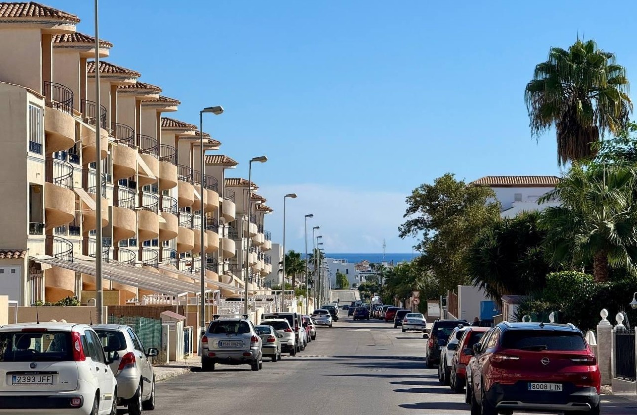 Herverkoop - Appartement / Flat -
Orihuela - Los Balcones Y Los Altos
