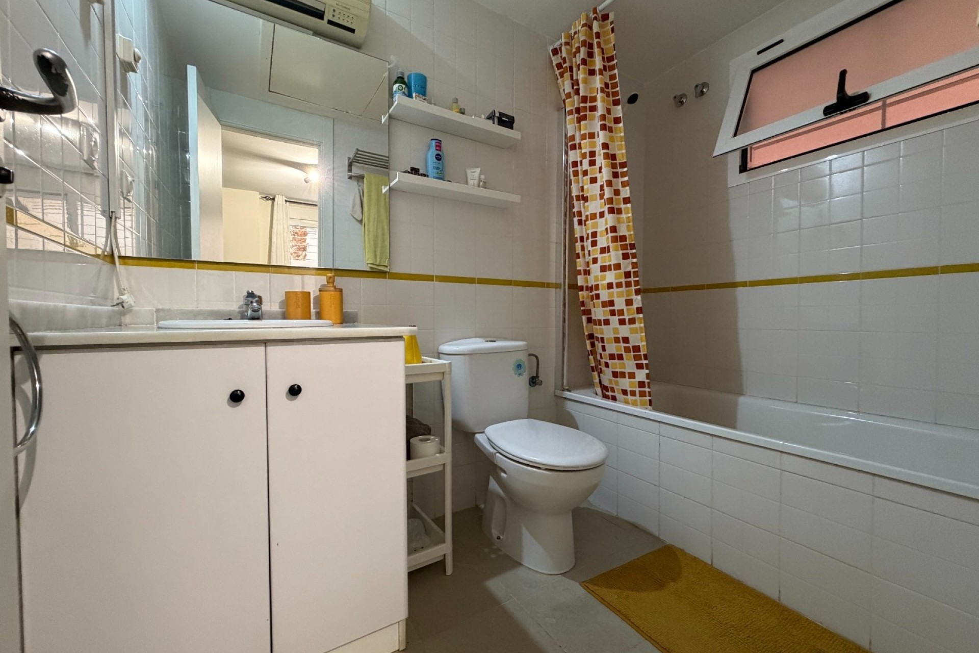 Herverkoop - Appartement / Flat -
Orihuela - Playa Flamenca