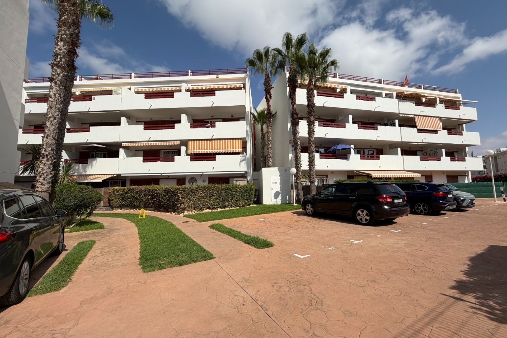 Herverkoop - Appartement / Flat -
Orihuela - Playa Flamenca