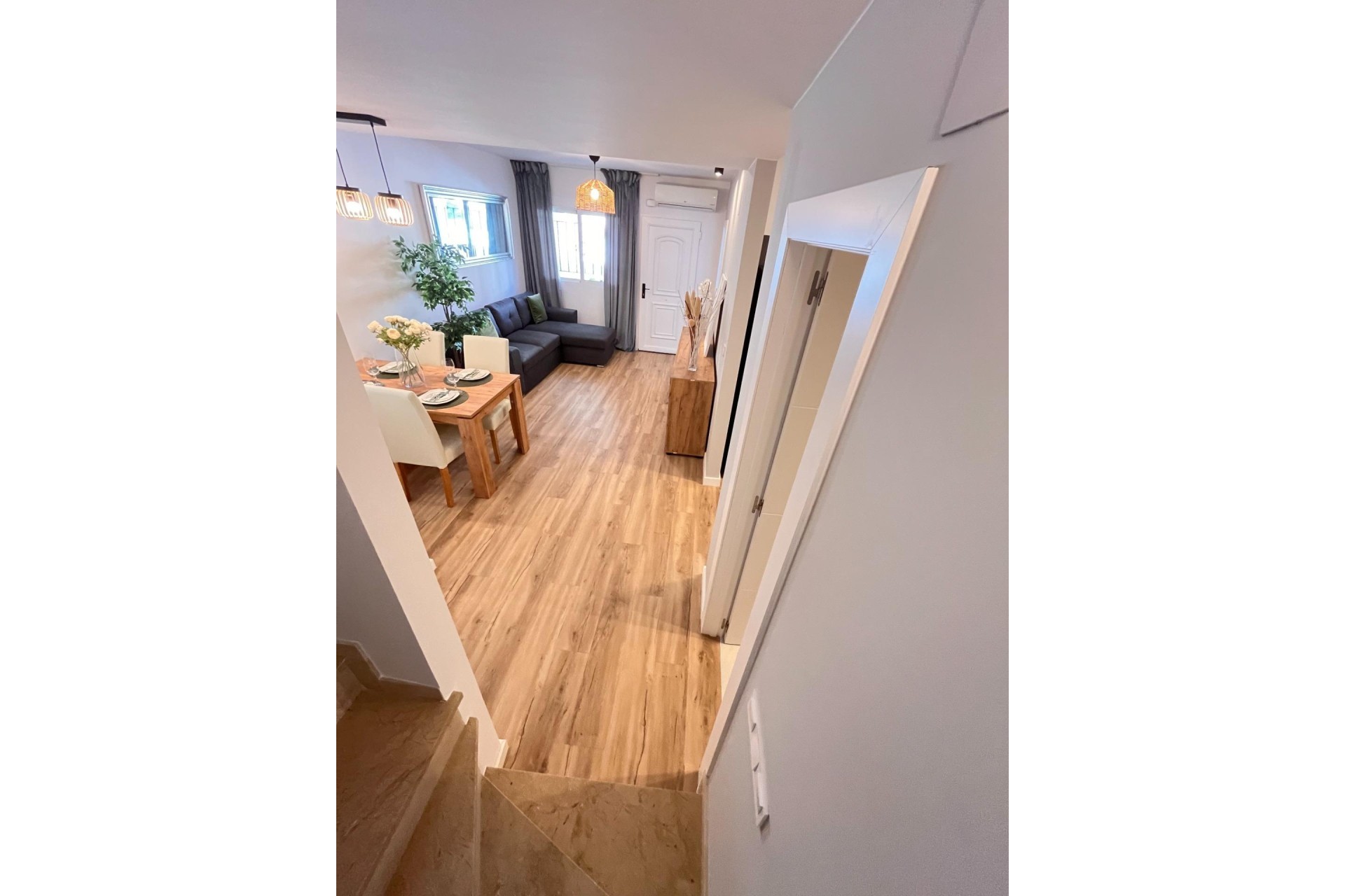 Herverkoop - Appartement / Flat -
Orihuela - Urbanización Perla del Mar