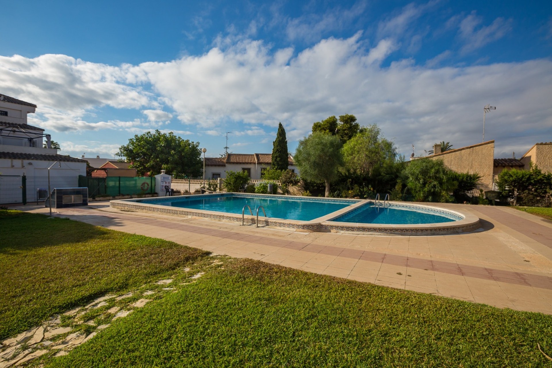 Herverkoop - Appartement / Flat -
Punta Prima - Beachside