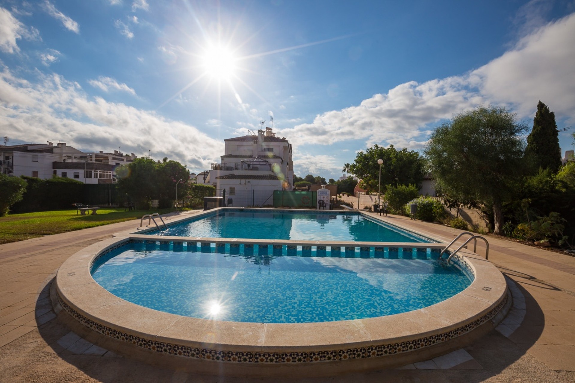 Herverkoop - Appartement / Flat -
Punta Prima - Beachside