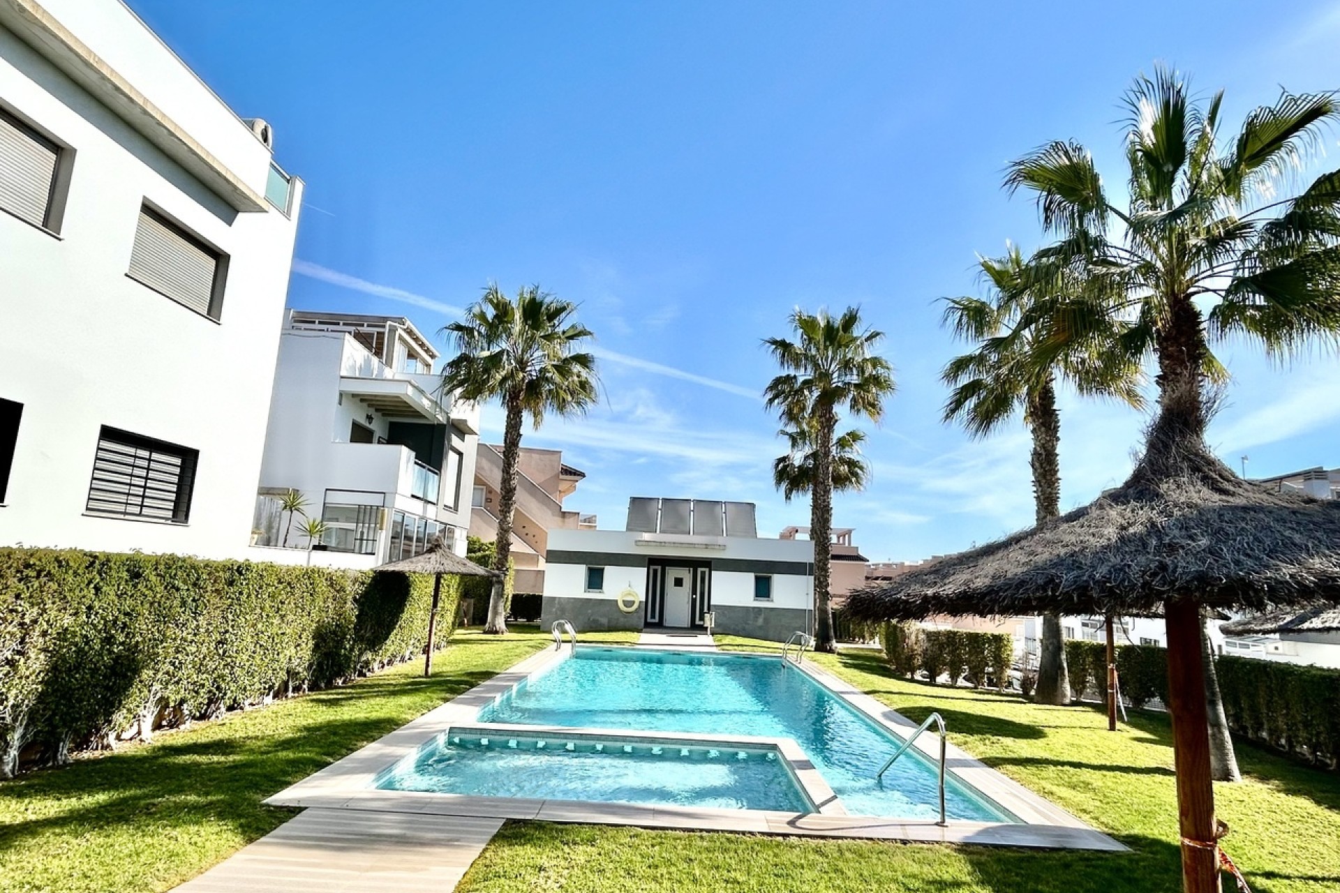 Herverkoop - Appartement / Flat -
Punta Prima - Costa Blanca