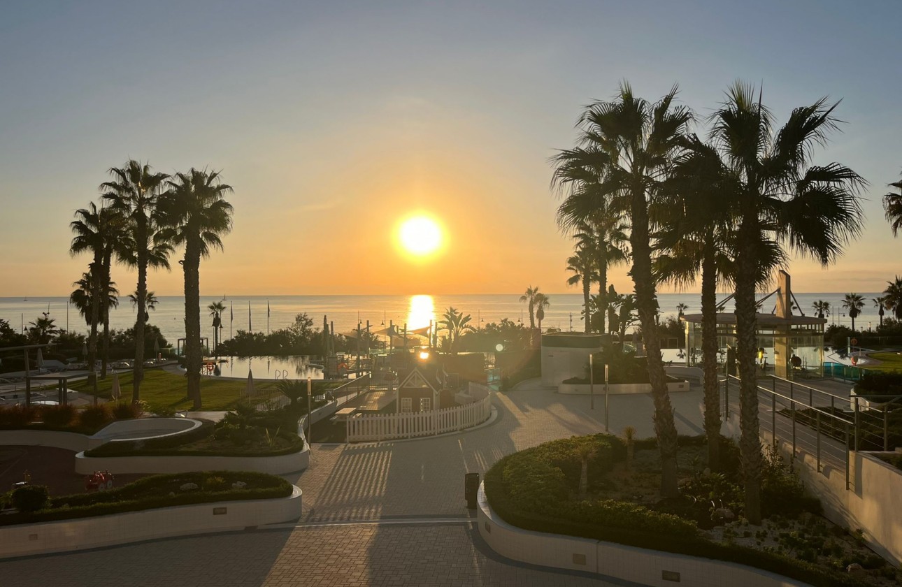 Herverkoop - Appartement / Flat -
Punta Prima - Costa Blanca