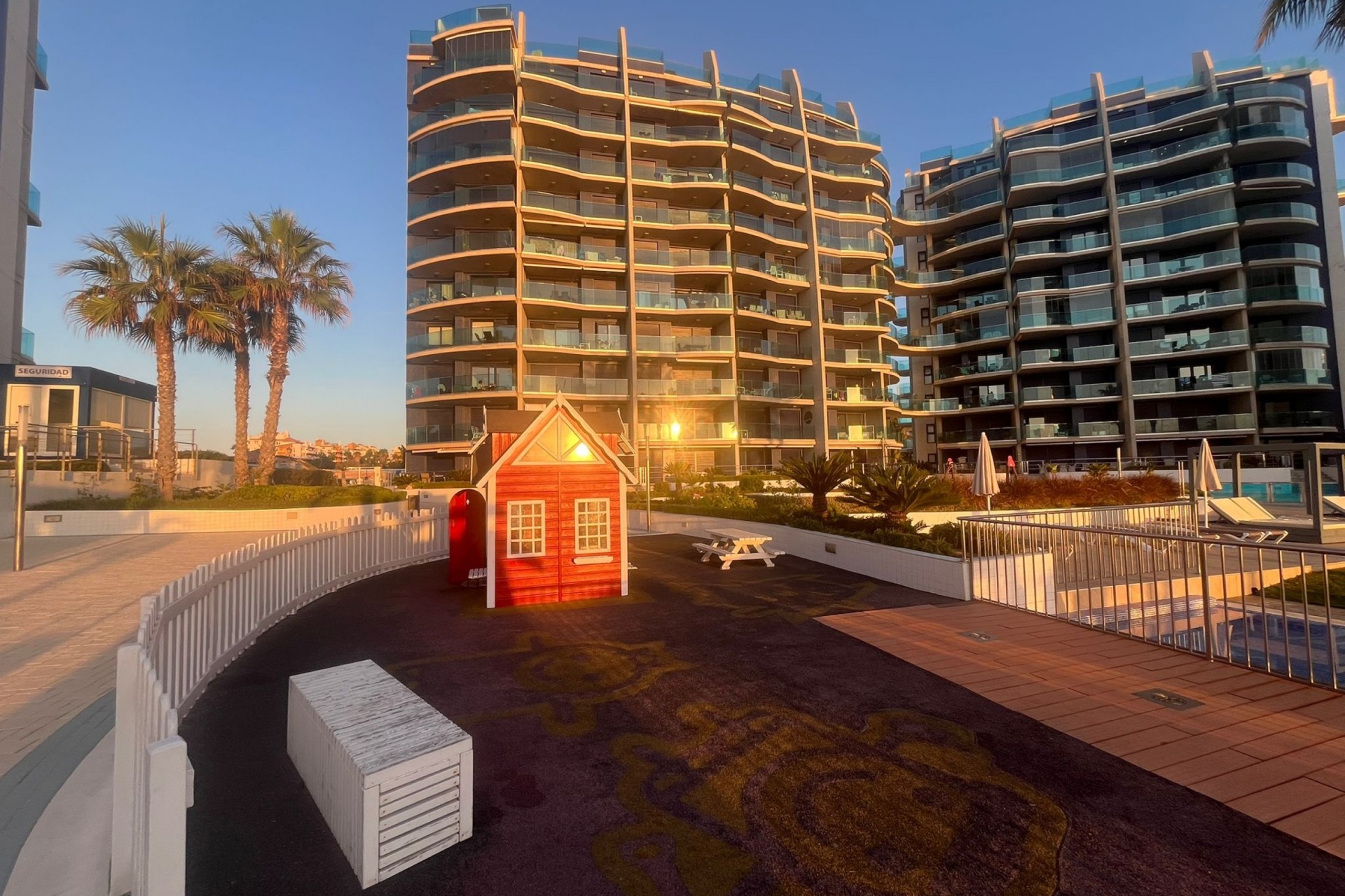 Herverkoop - Appartement / Flat -
Punta Prima - Costa Blanca