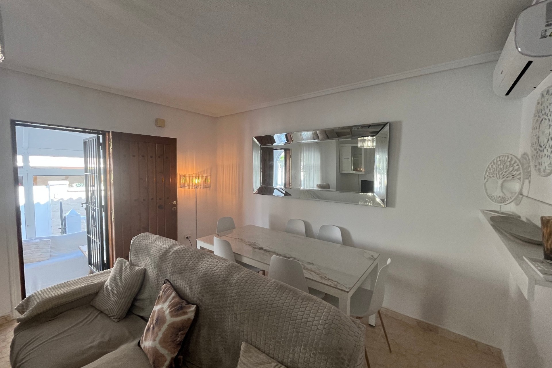 Herverkoop - Appartement / Flat -
Punta Prima - Serena