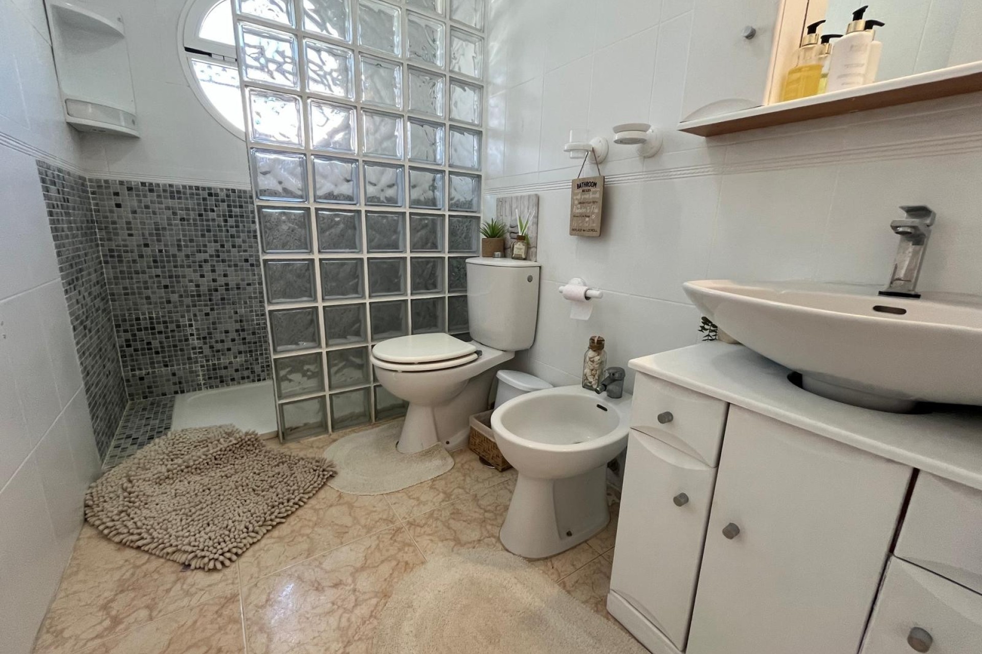 Herverkoop - Appartement / Flat -
Punta Prima - Serena