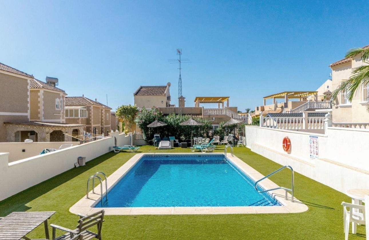 Herverkoop - Appartement / Flat -
San Miguel de Salinas - Inland