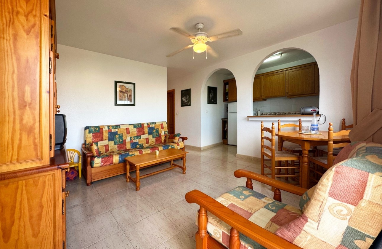 Herverkoop - Appartement / Flat -
San Miguel de Salinas - Las filipinas